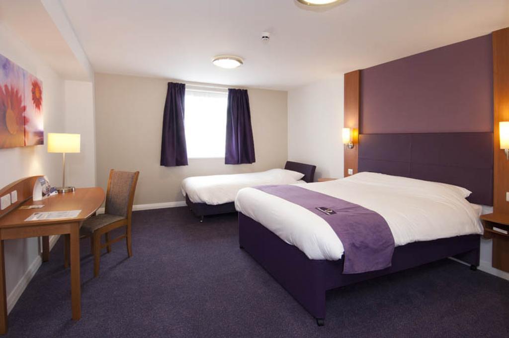 Premier Inn Leicester Fosse Park Exterior photo